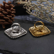 Load image into Gallery viewer, Exagérer rétro grande bague avec breloque Vintage creux plateau à fleurs bague Hiphop fête Costume Antique bague pour femmes hommes cadeau